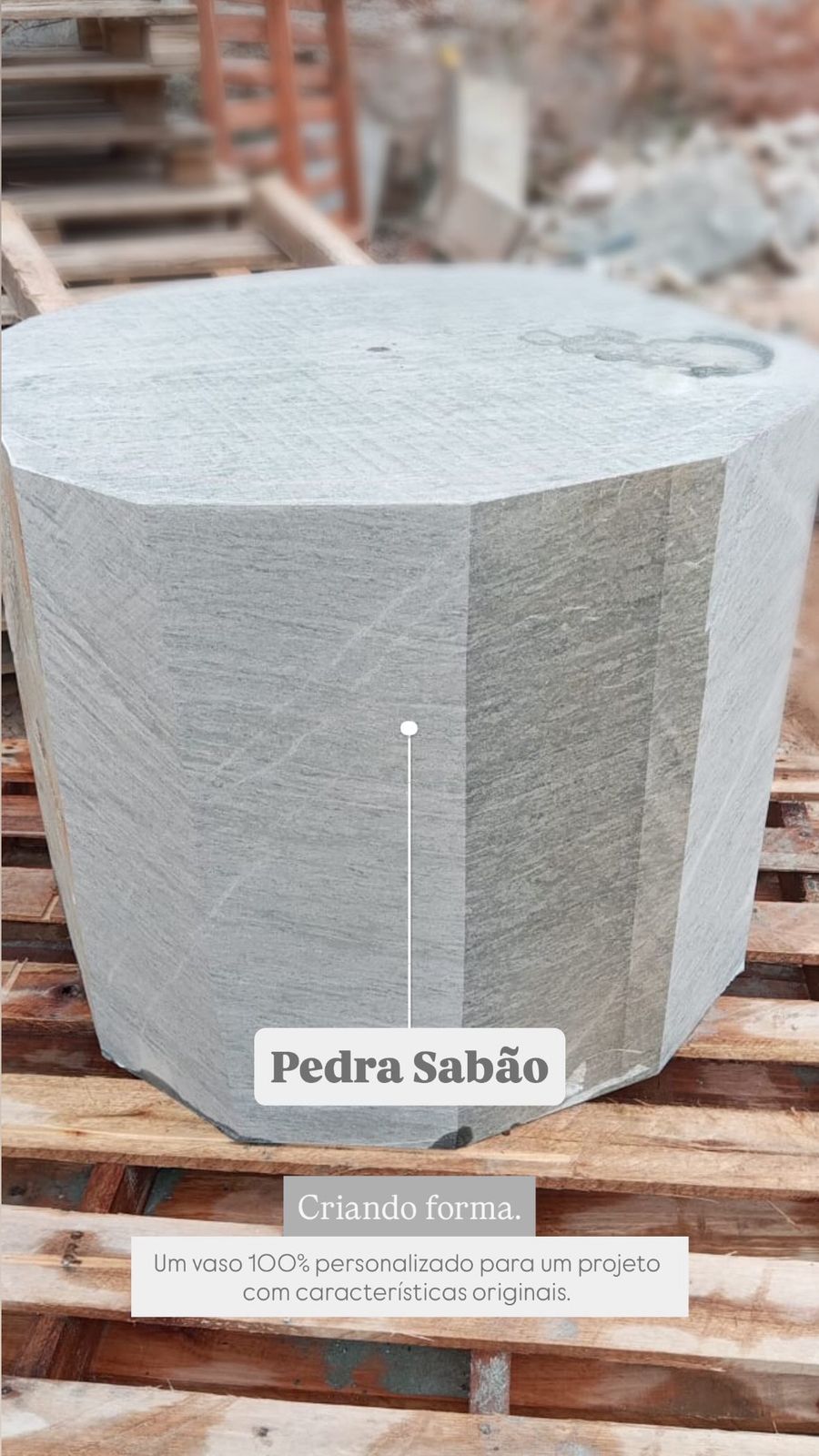 Lareira em Pedra Sabão | Pedra Sabão Stone Casa® — Pedras Naturais Eco-Friendly Lareira em Pedra Sabão — Pedra Sabão Stone Casa® eco-friendly
